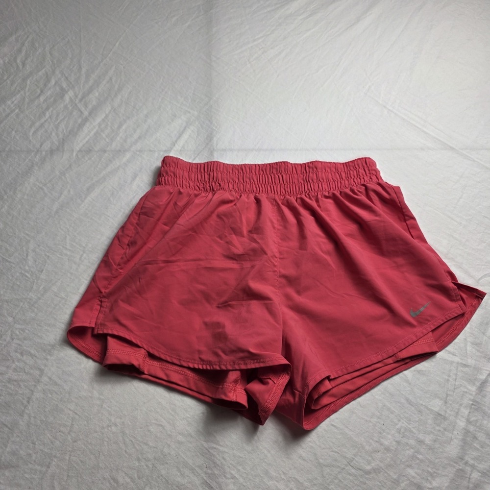 Nike women's shorts One Dri-FIT Ultra High Waisted Brief-Lined 3" pink medium